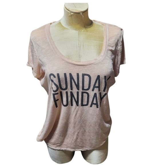 Express One Eleven Peach "Sunday Funday" T-shirt Sz L - Picture 1 of 2